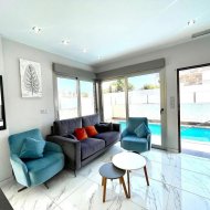 Reventa - Chalets -
Orihuela Costa - Villamartín