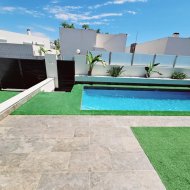 Reventa - Chalets -
Orihuela Costa - Villamartín