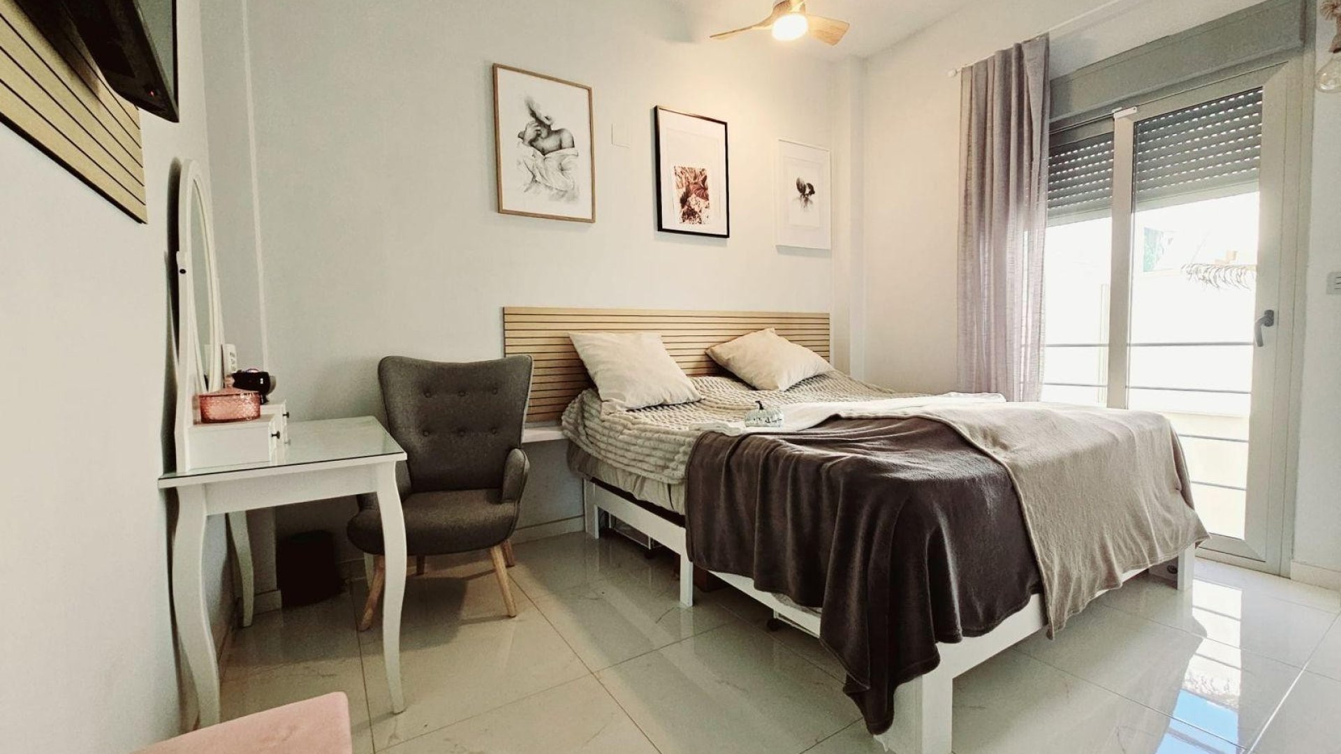 Reventa - Chalets -
Orihuela Costa - Villamartín