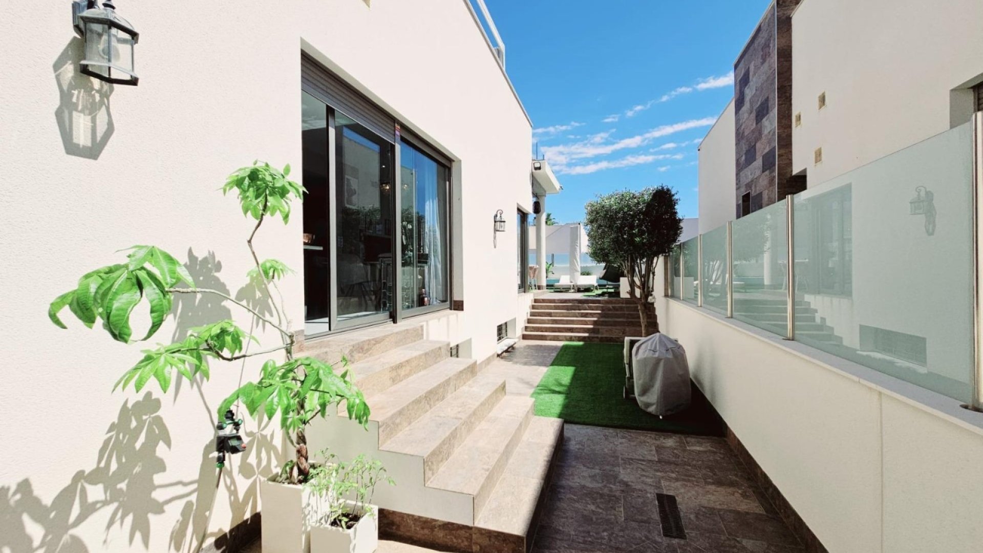 Reventa - Chalets -
Orihuela Costa - Villamartín