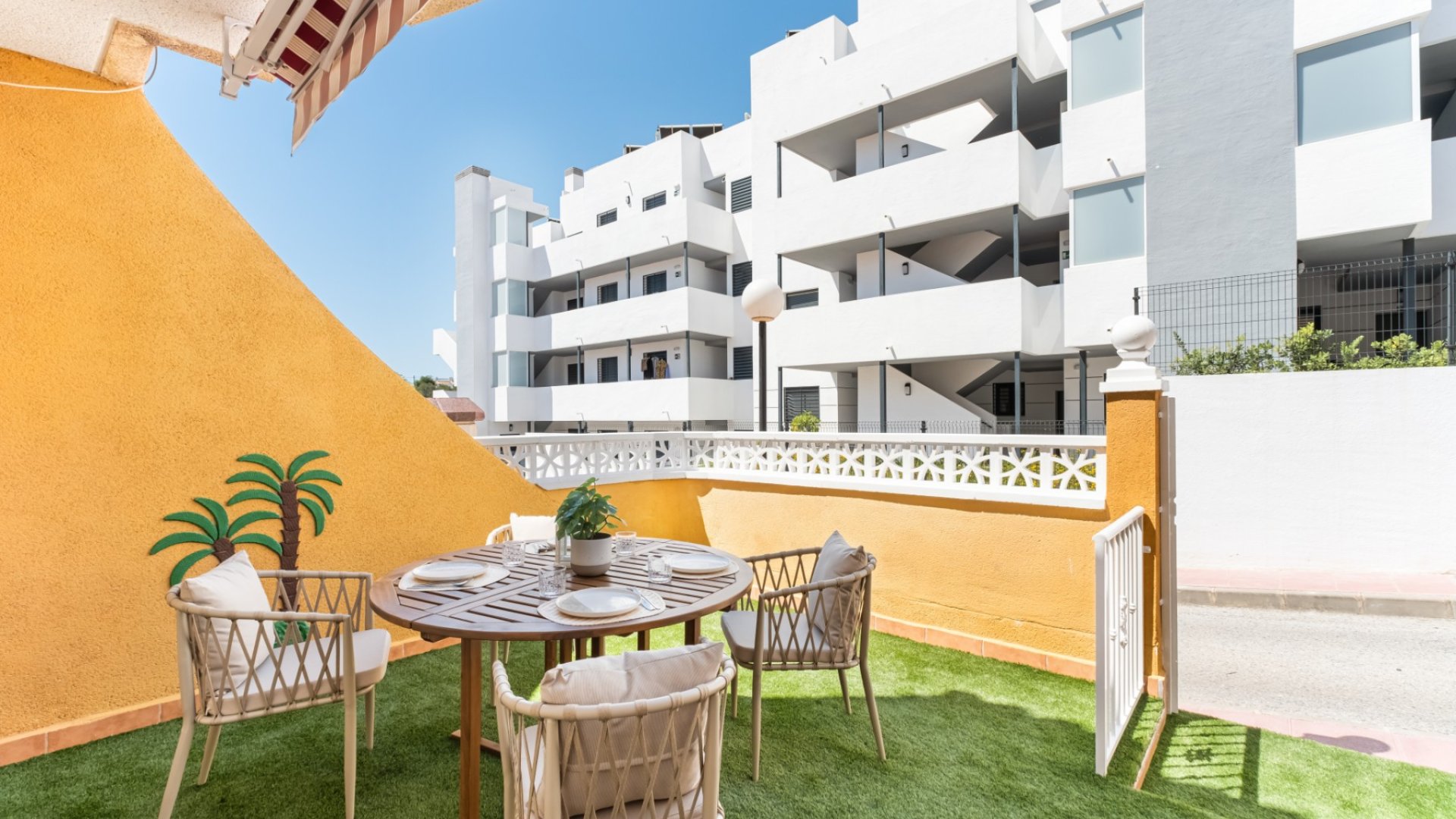 Reventa - Chalets -
Orihuela Costa - Villamartín