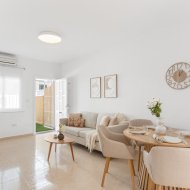 Reventa - Chalets -
Orihuela Costa - Villamartín
