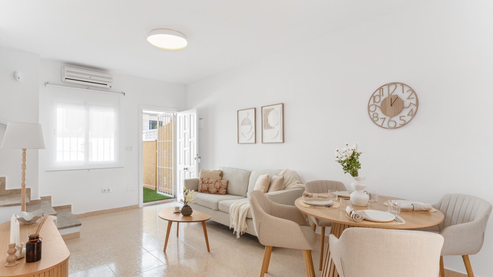 Reventa - Chalets -
Orihuela Costa - Villamartín