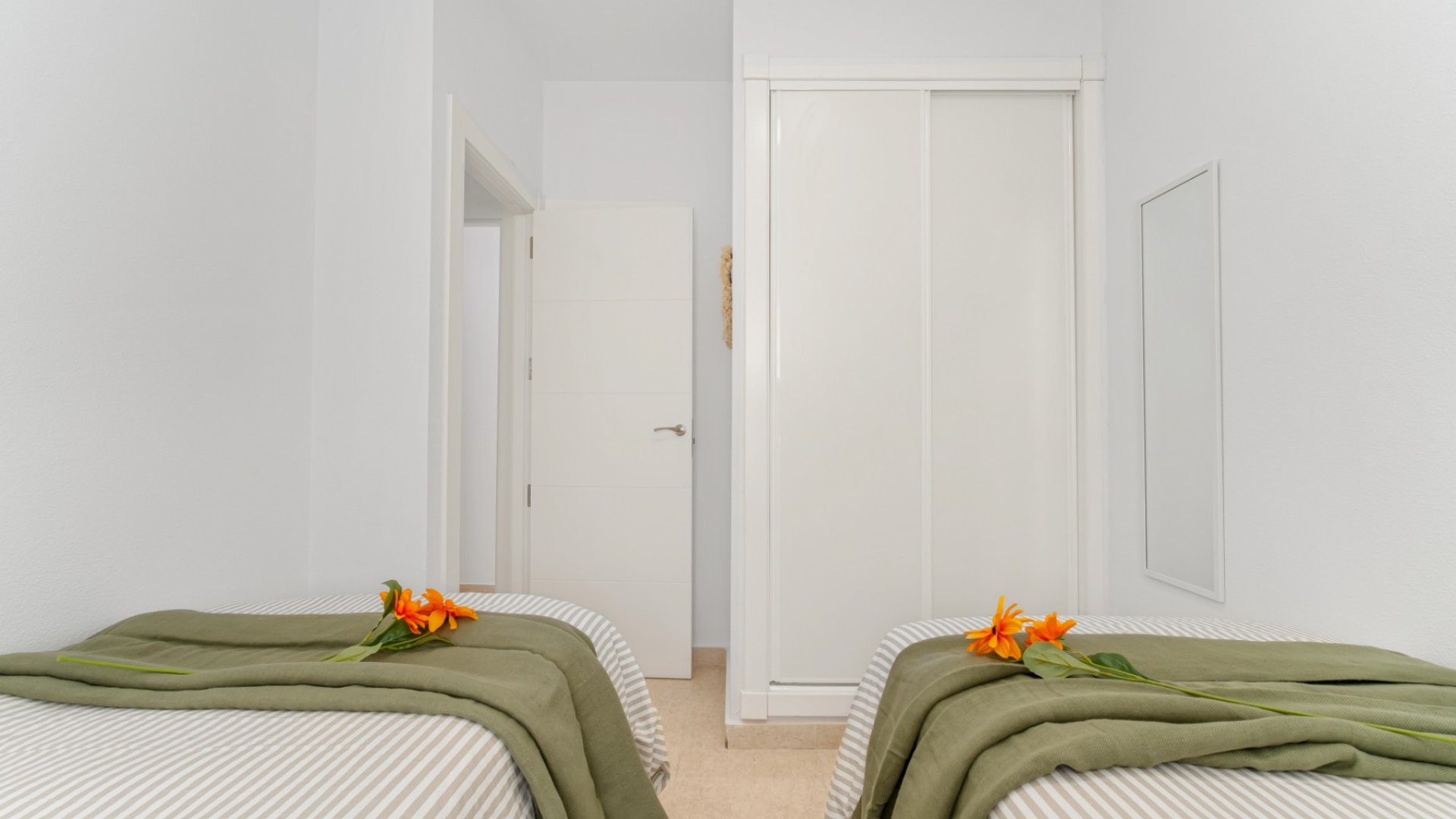 Reventa - Chalets -
Orihuela Costa - Villamartín
