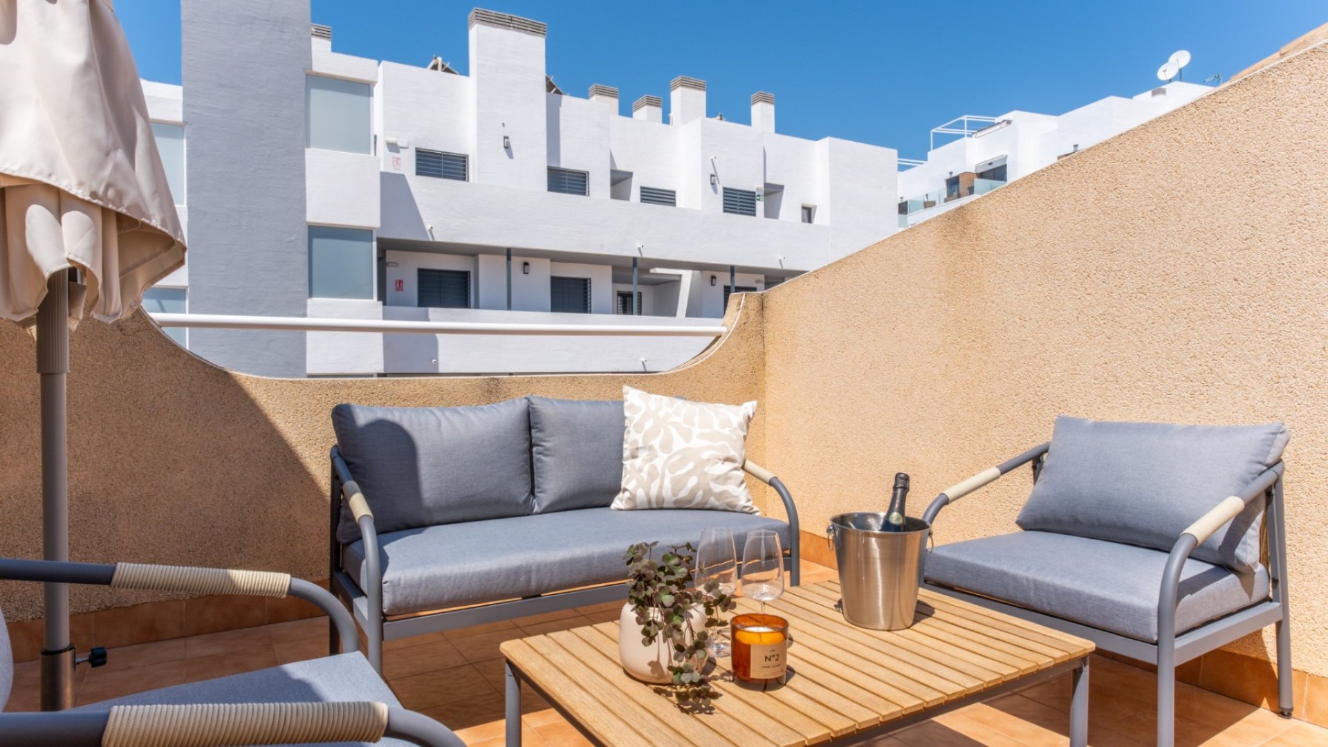 Reventa - Chalets -
Orihuela Costa - Villamartín