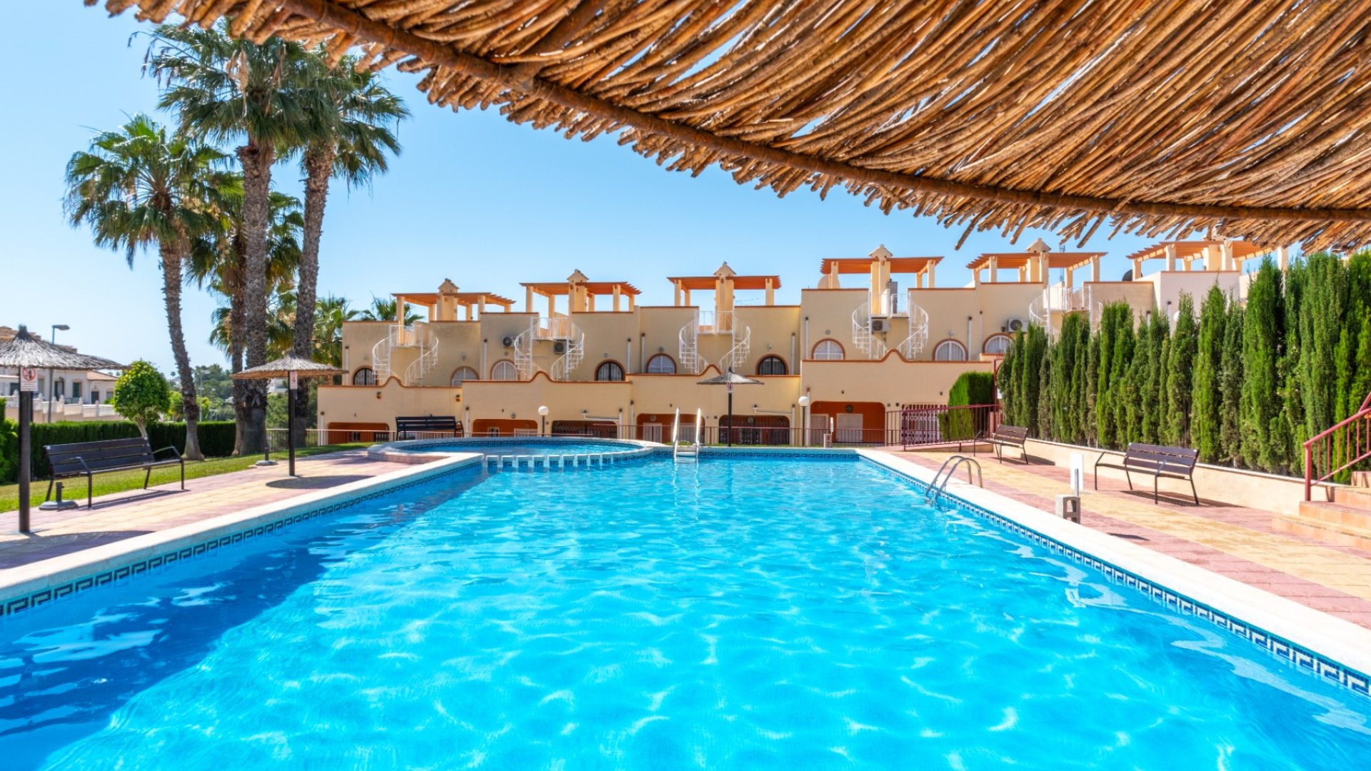 Reventa - Chalets -
Orihuela Costa - Villamartín