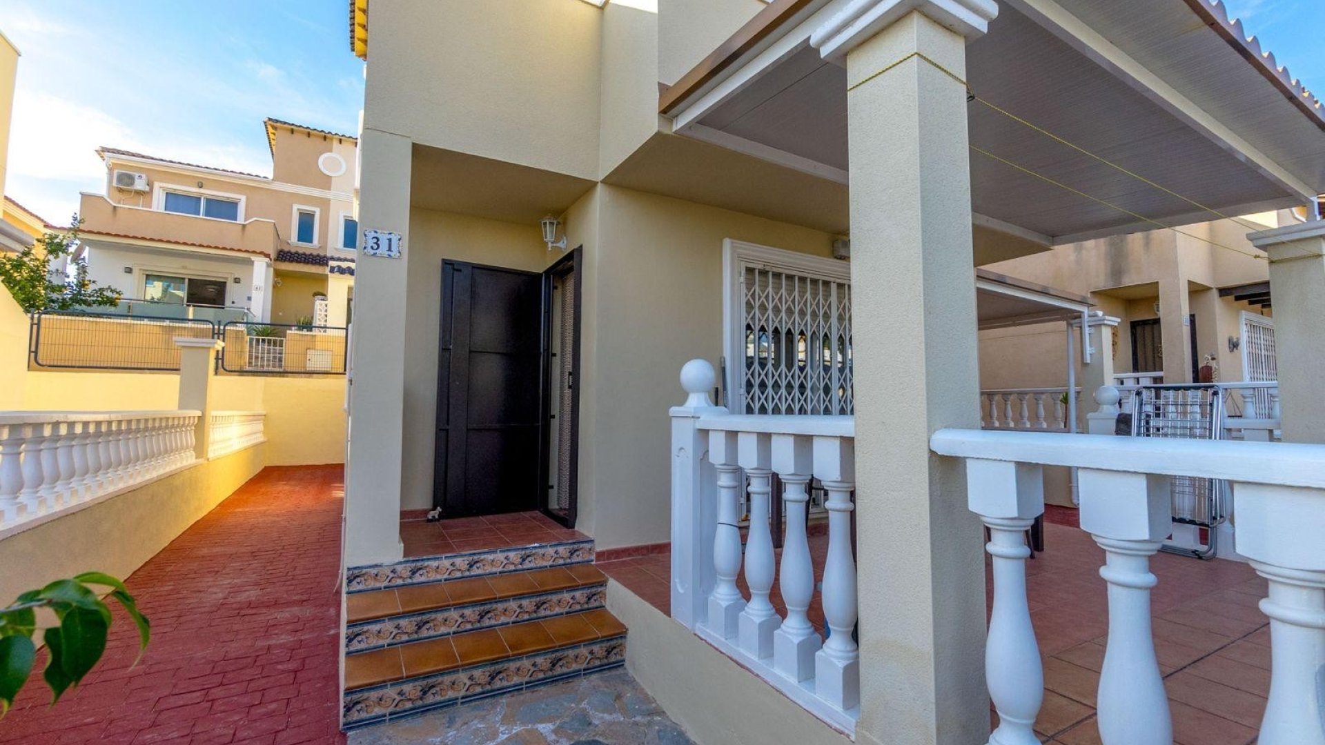 Reventa - Chalets -
Orihuela Costa - Villamartín