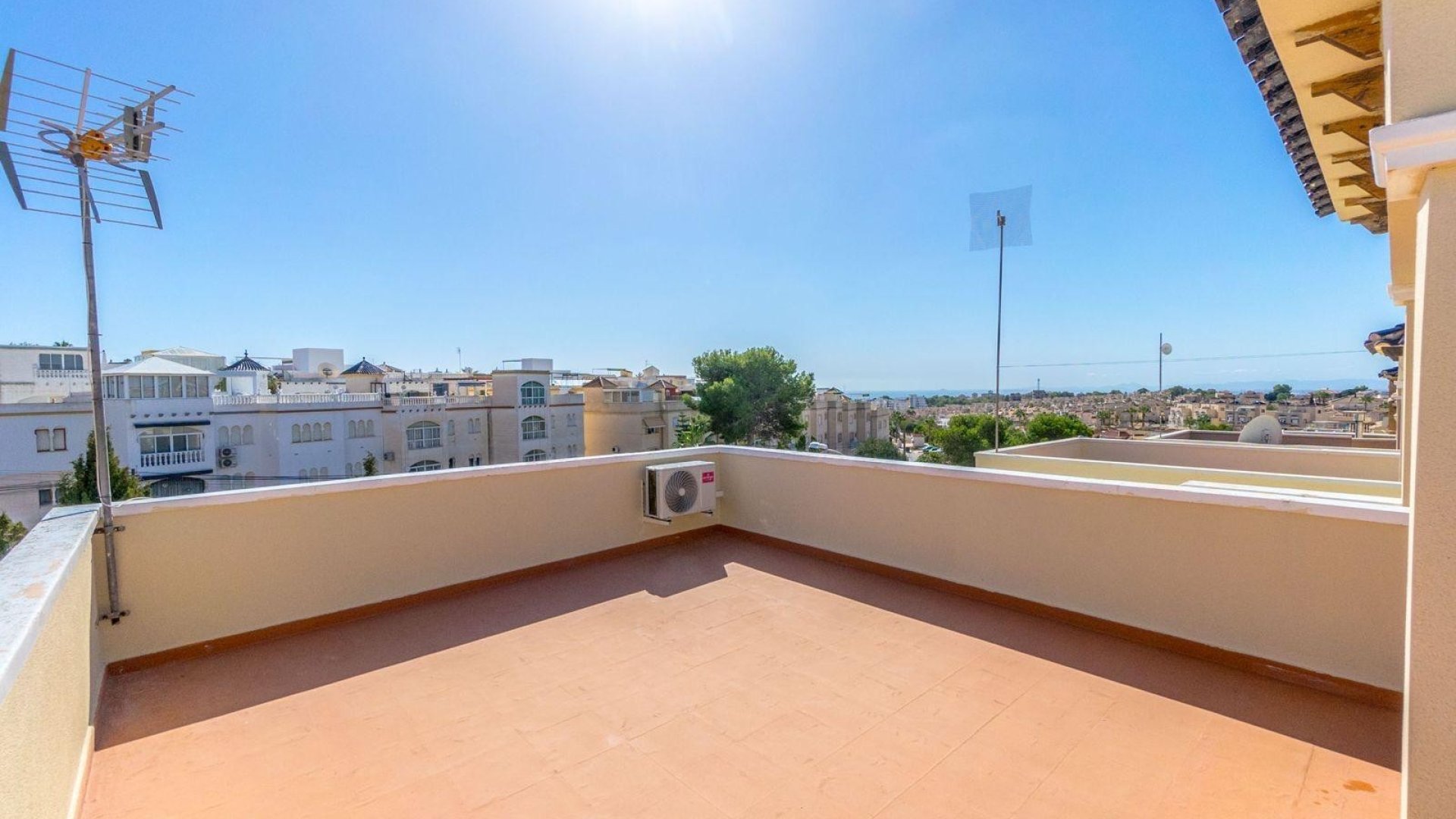 Reventa - Chalets -
Orihuela Costa - Villamartín