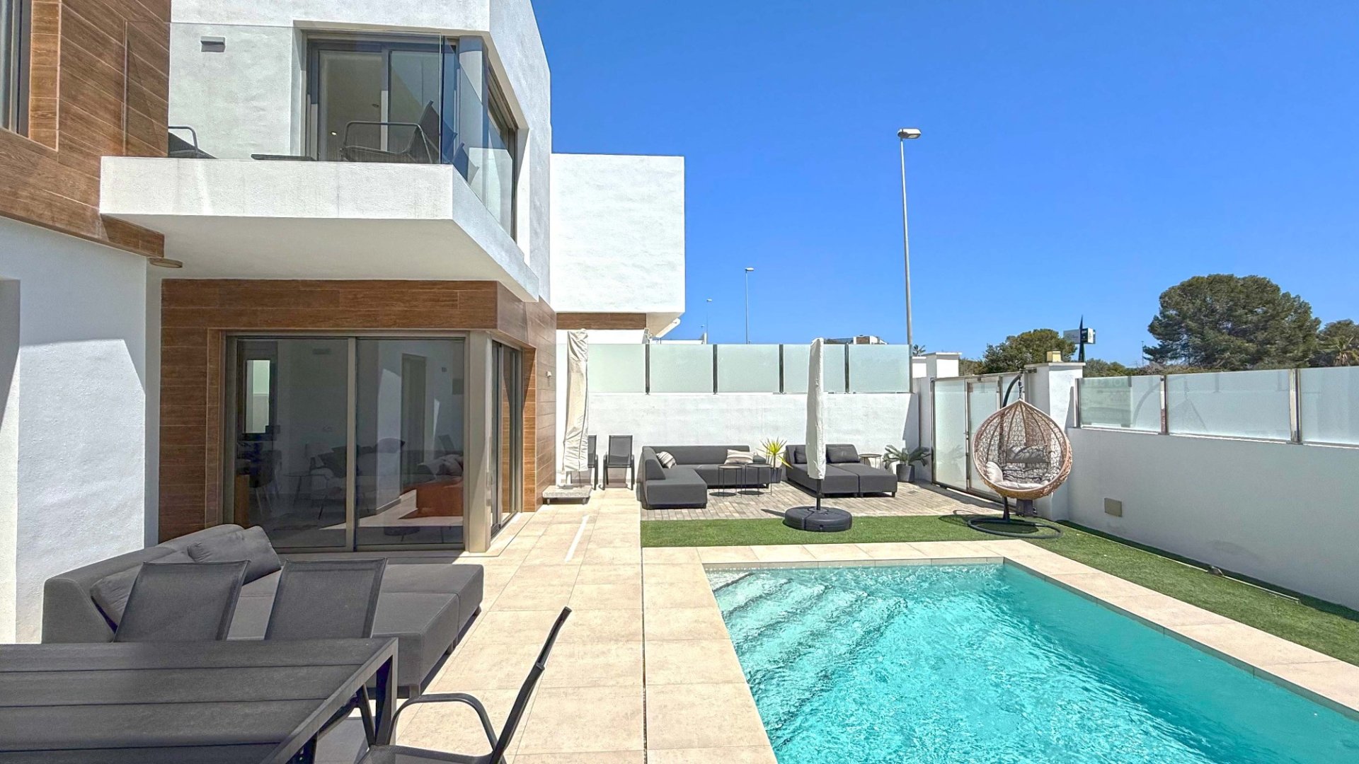 Reventa - Chalets -
Orihuela Costa - Villamartín