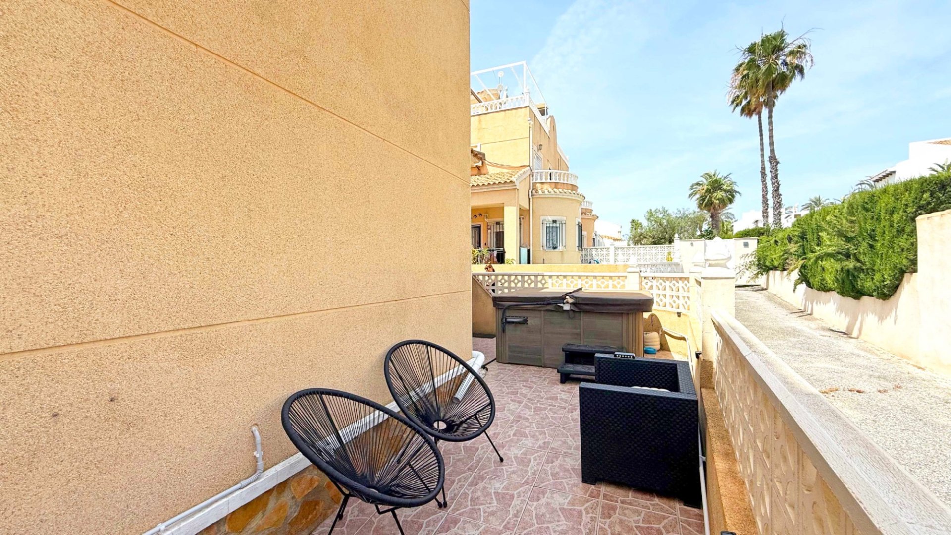 Reventa - Chalets -
Orihuela Costa - Villamartín