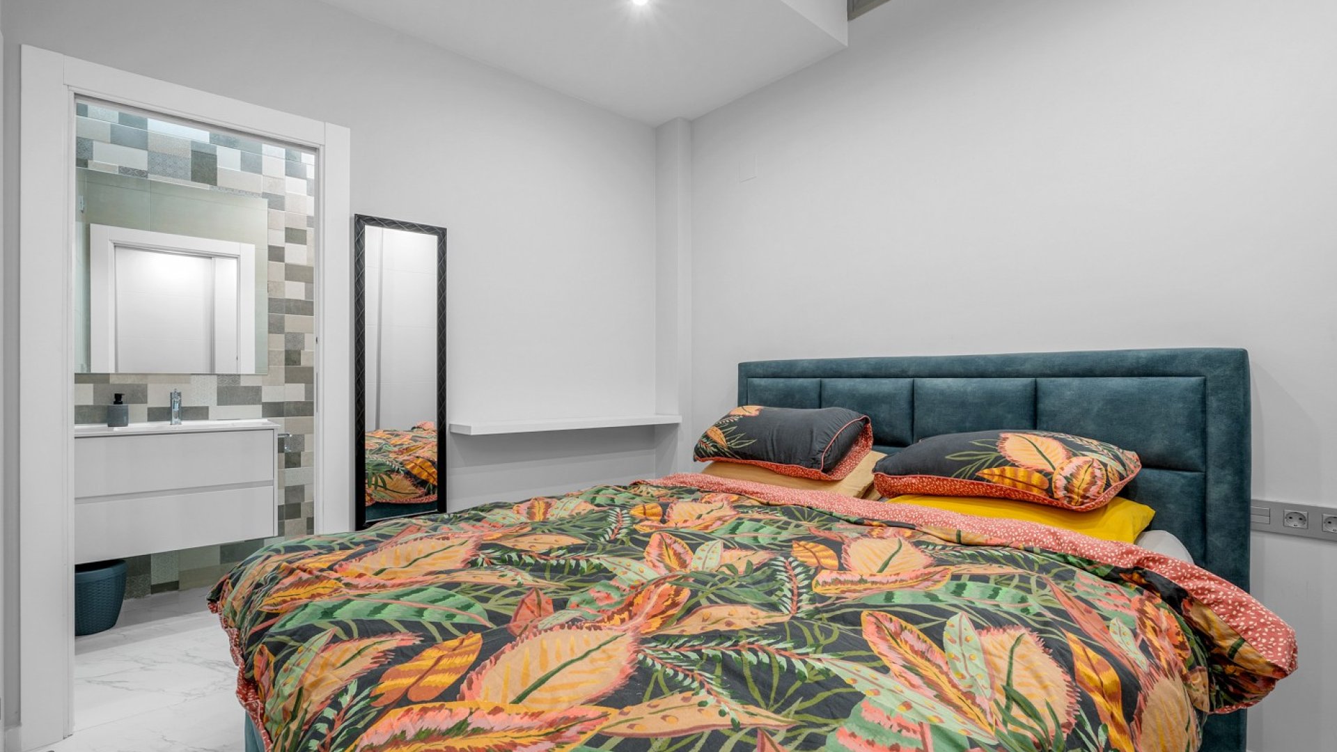 Reventa - Chalets -
Orihuela Costa - Villamartín