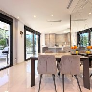 Reventa - Chalets -
Orihuela Costa - Villamartín