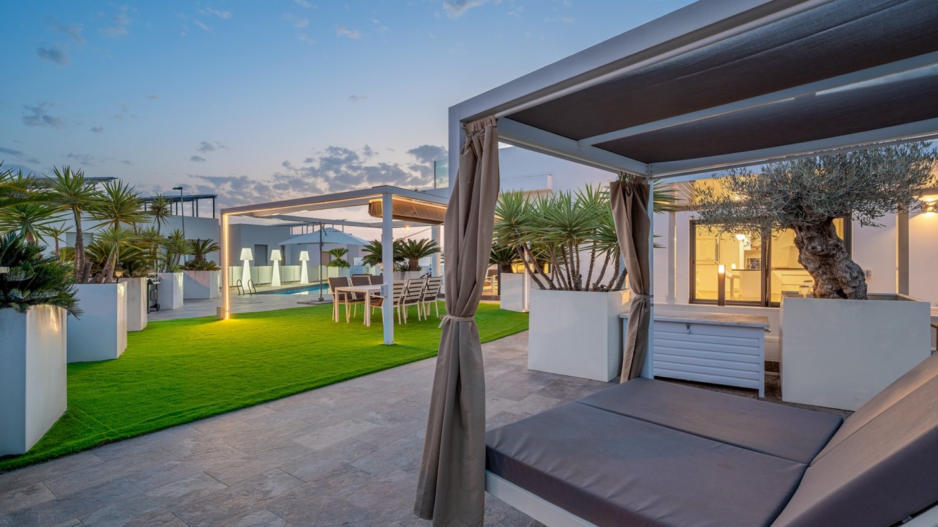 Reventa - Chalets -
Orihuela Costa - Villamartín