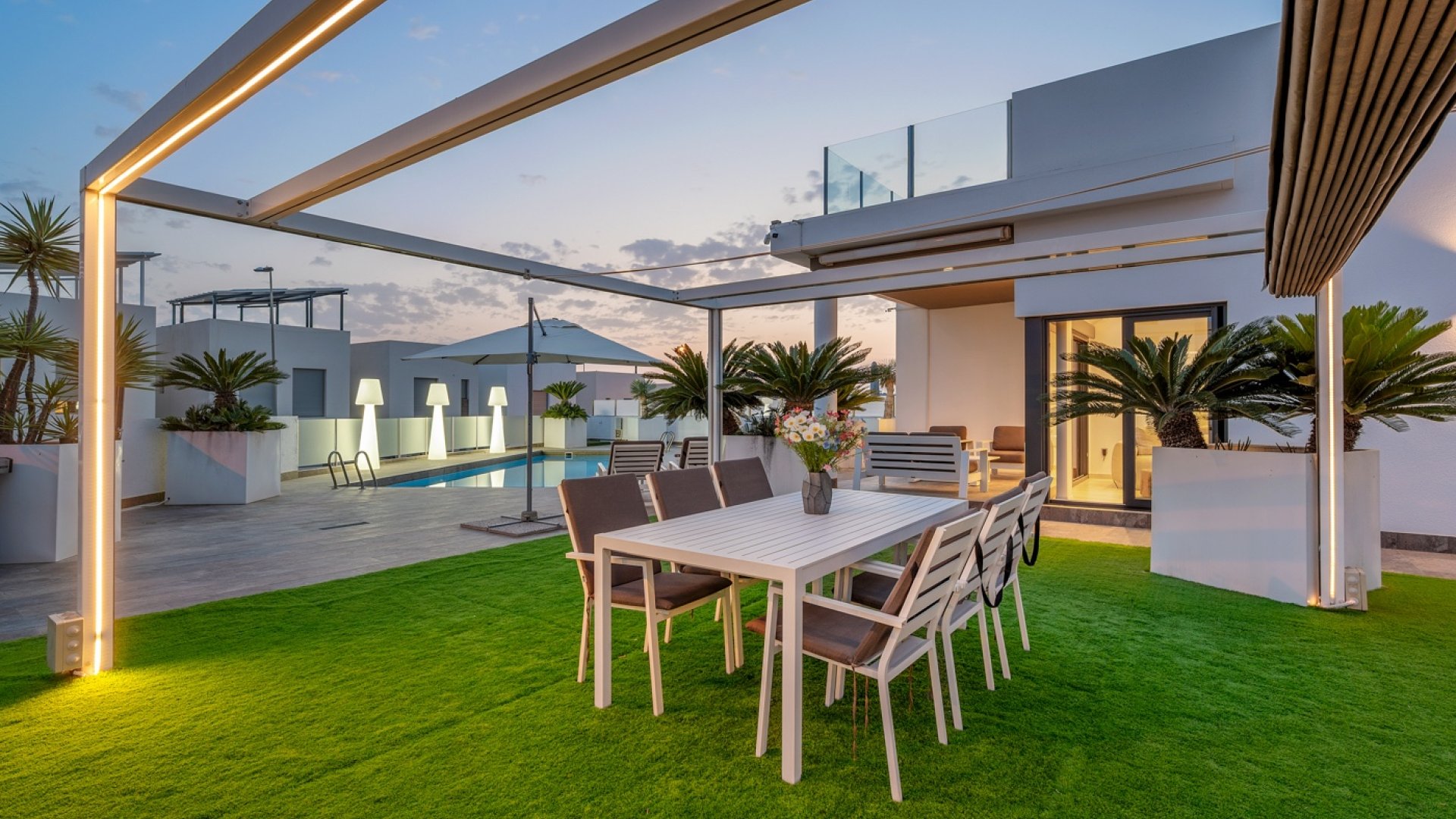 Reventa - Chalets -
Orihuela Costa - Villamartín