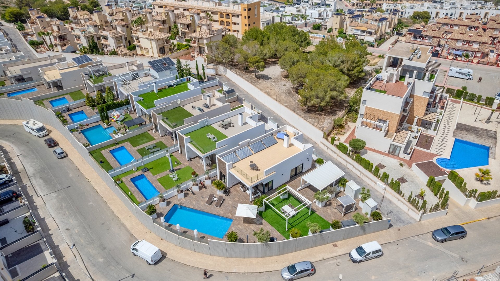 Reventa - Chalets -
Orihuela Costa - Villamartín