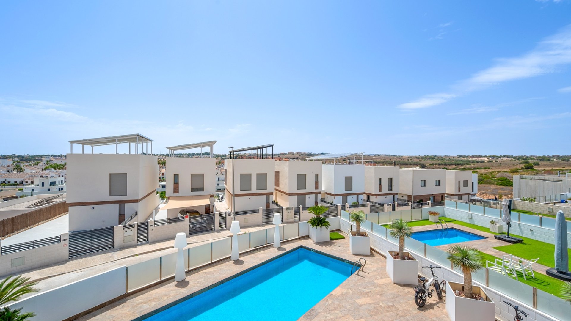 Reventa - Chalets -
Orihuela Costa - Villamartín