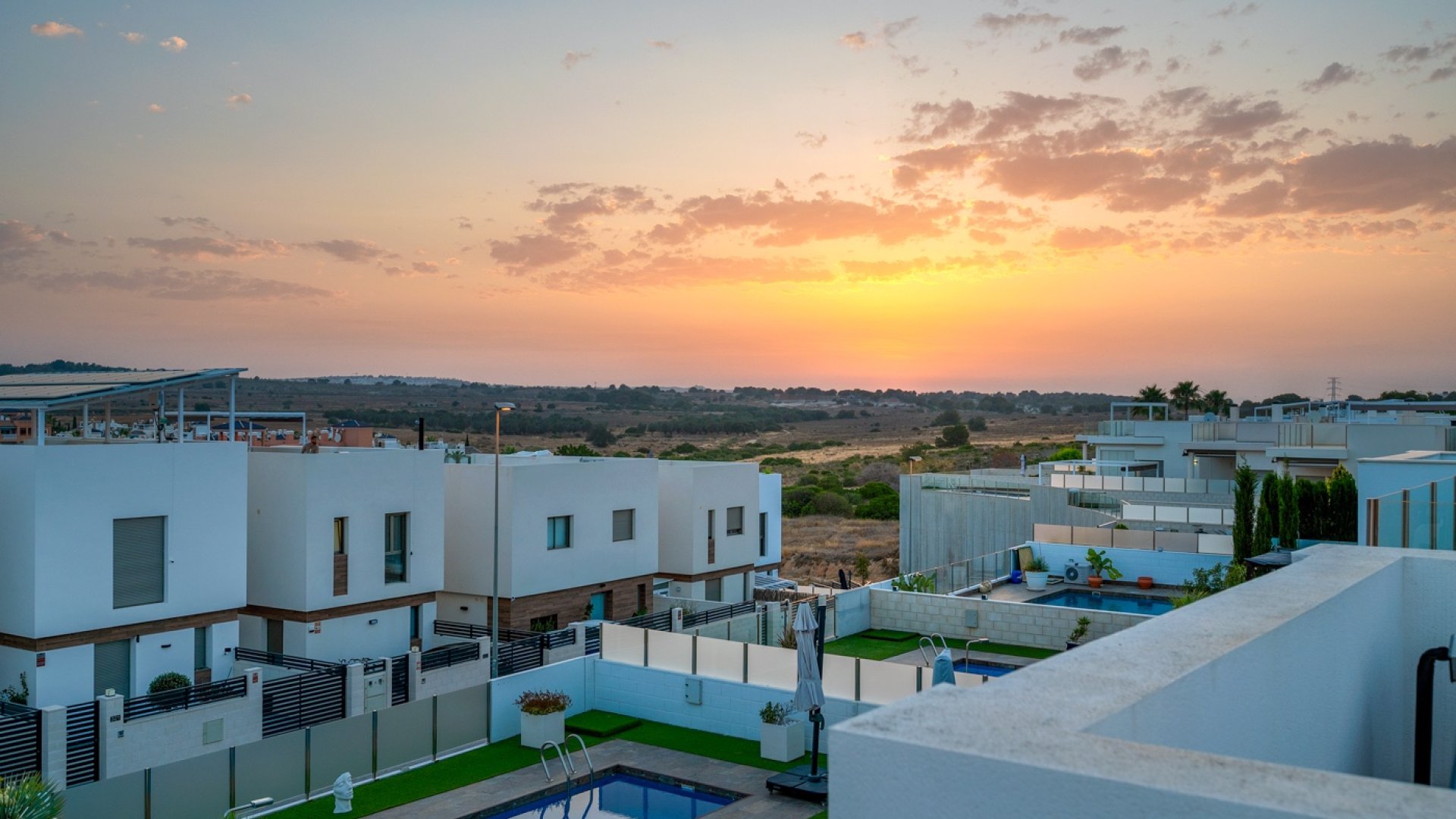 Reventa - Chalets -
Orihuela Costa - Villamartín