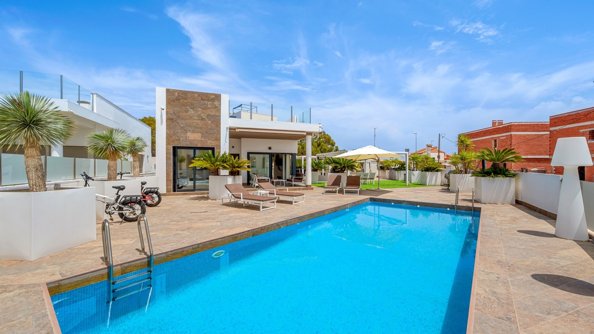 Reventa - Chalets -
Orihuela Costa - Villamartín