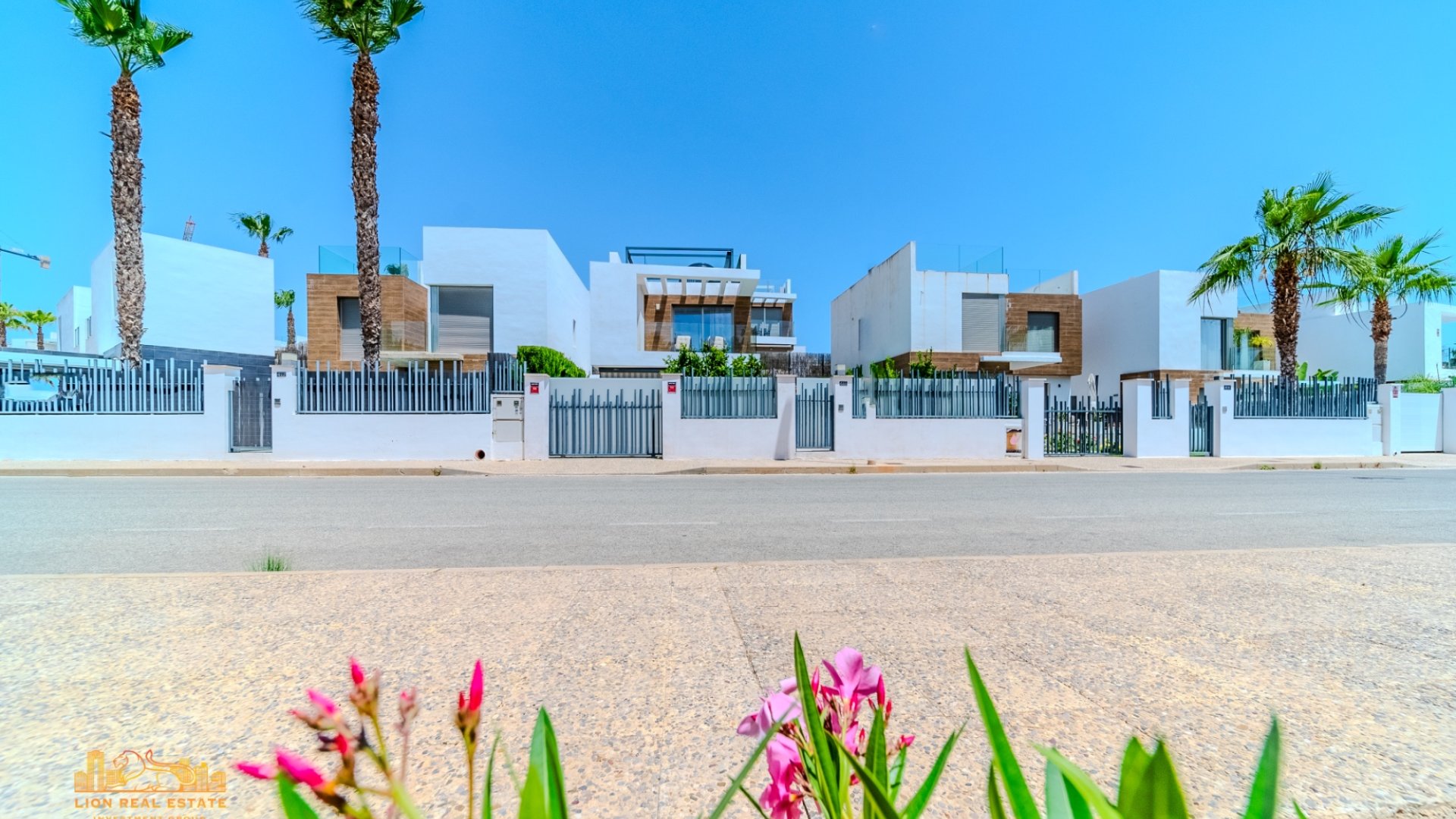 Reventa - Chalets -
Orihuela Costa - Villamartín