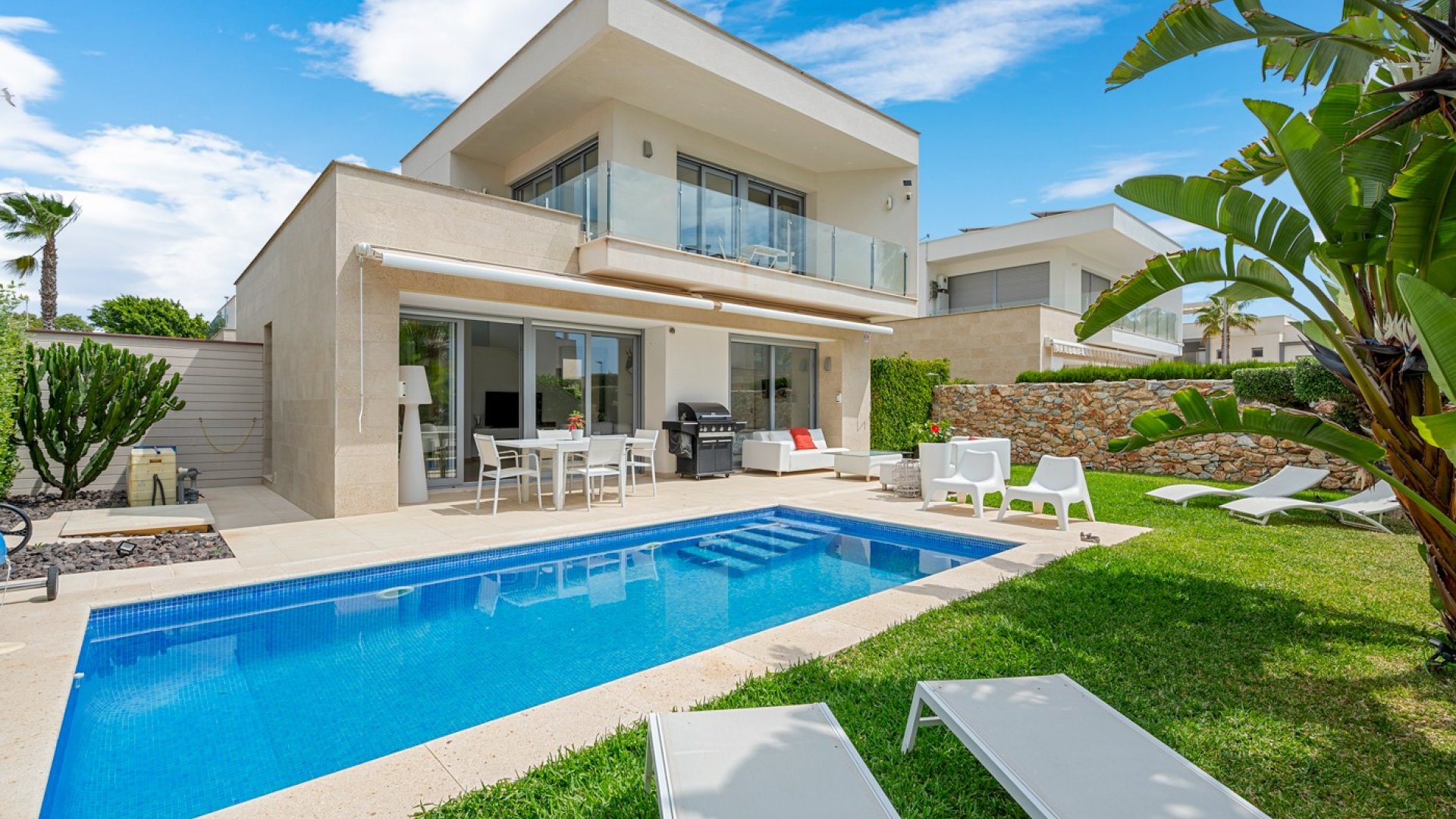 Reventa - Chalets -
Orihuela Costa - Vistabella