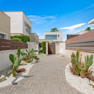 Reventa - Chalets -
Orihuela Costa - Vistabella