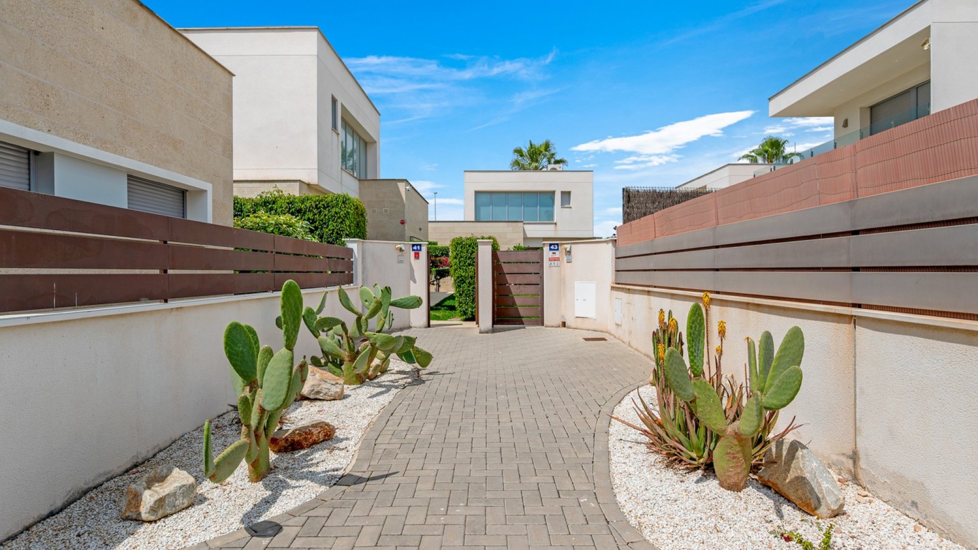 Reventa - Chalets -
Orihuela Costa - Vistabella