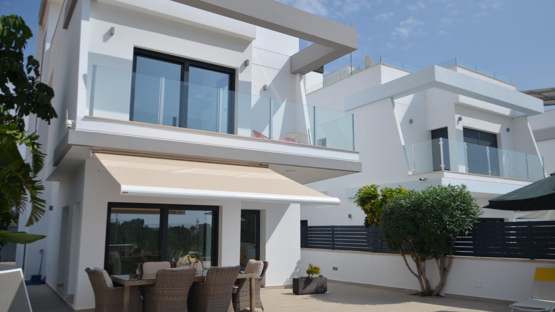 Reventa - Chalets -
Pilar de la Horadada