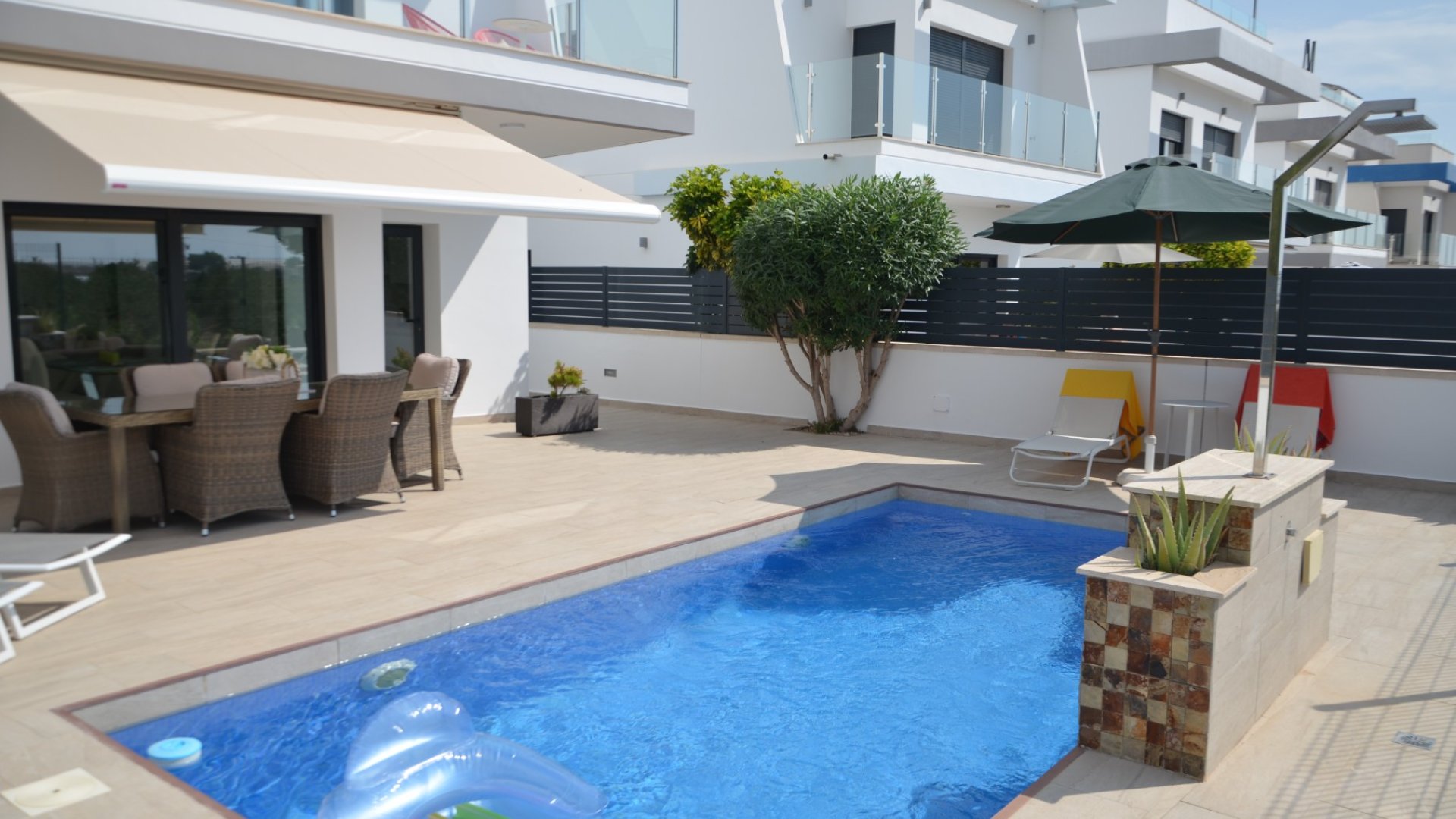 Reventa - Chalets -
Pilar de la Horadada