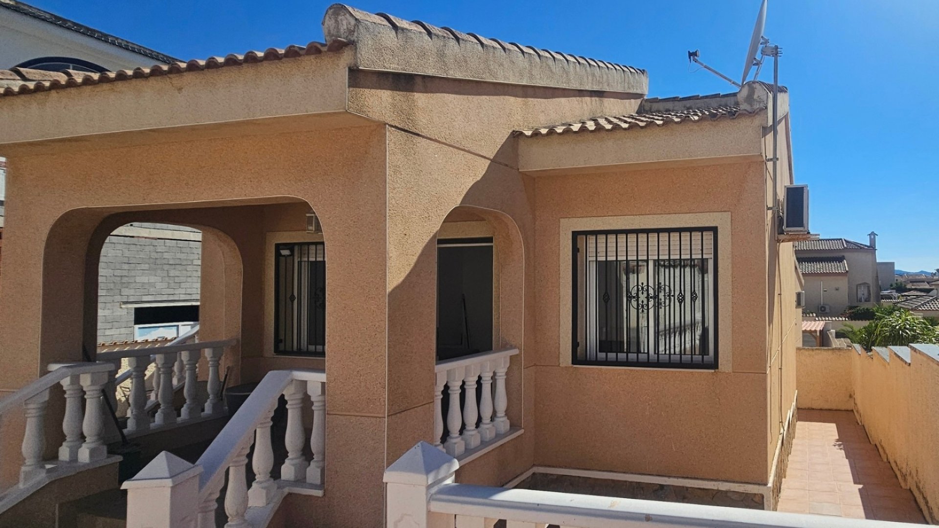Reventa - Chalets -
Rojales - Benimar