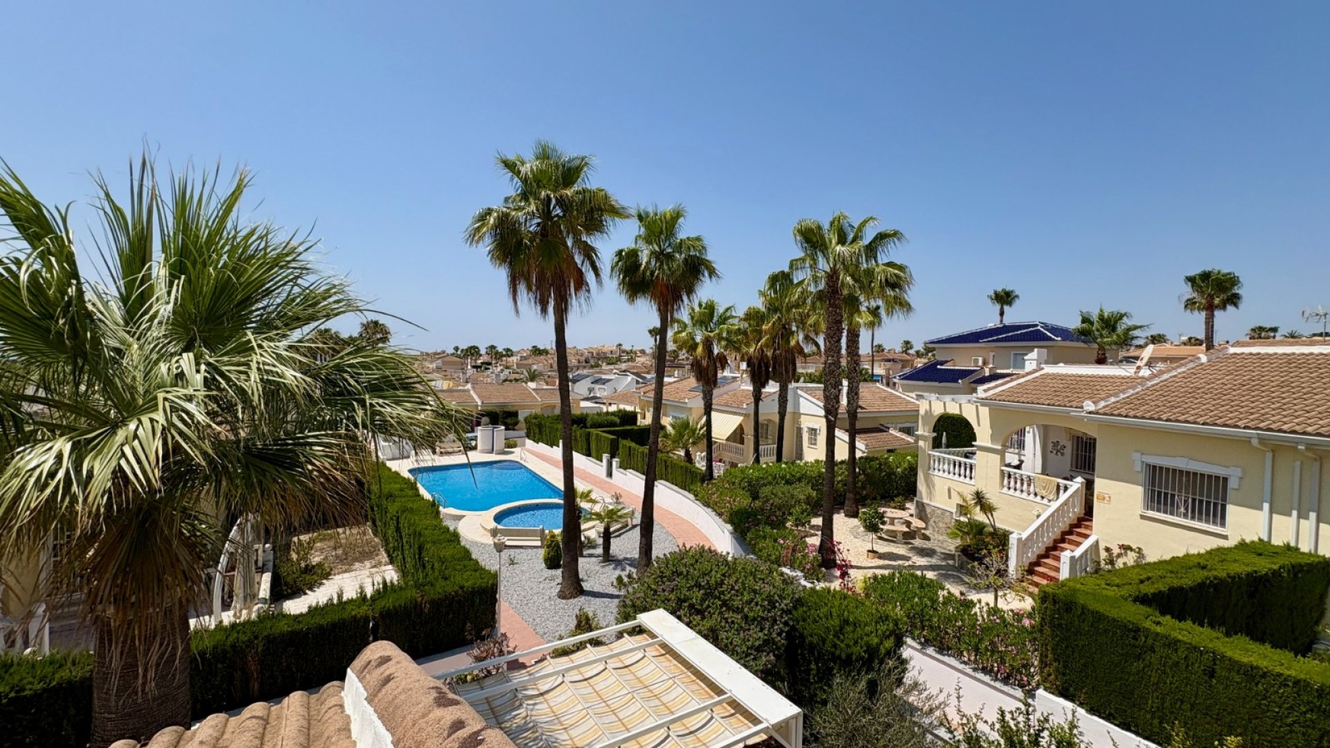 Reventa - Chalets -
Rojales - Ciudad Quesada