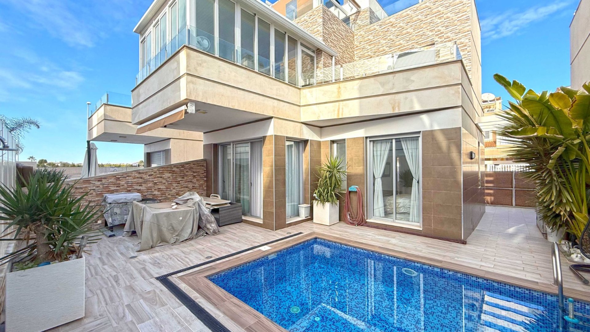 Reventa - Chalets -
Rojales - Ciudad Quesada