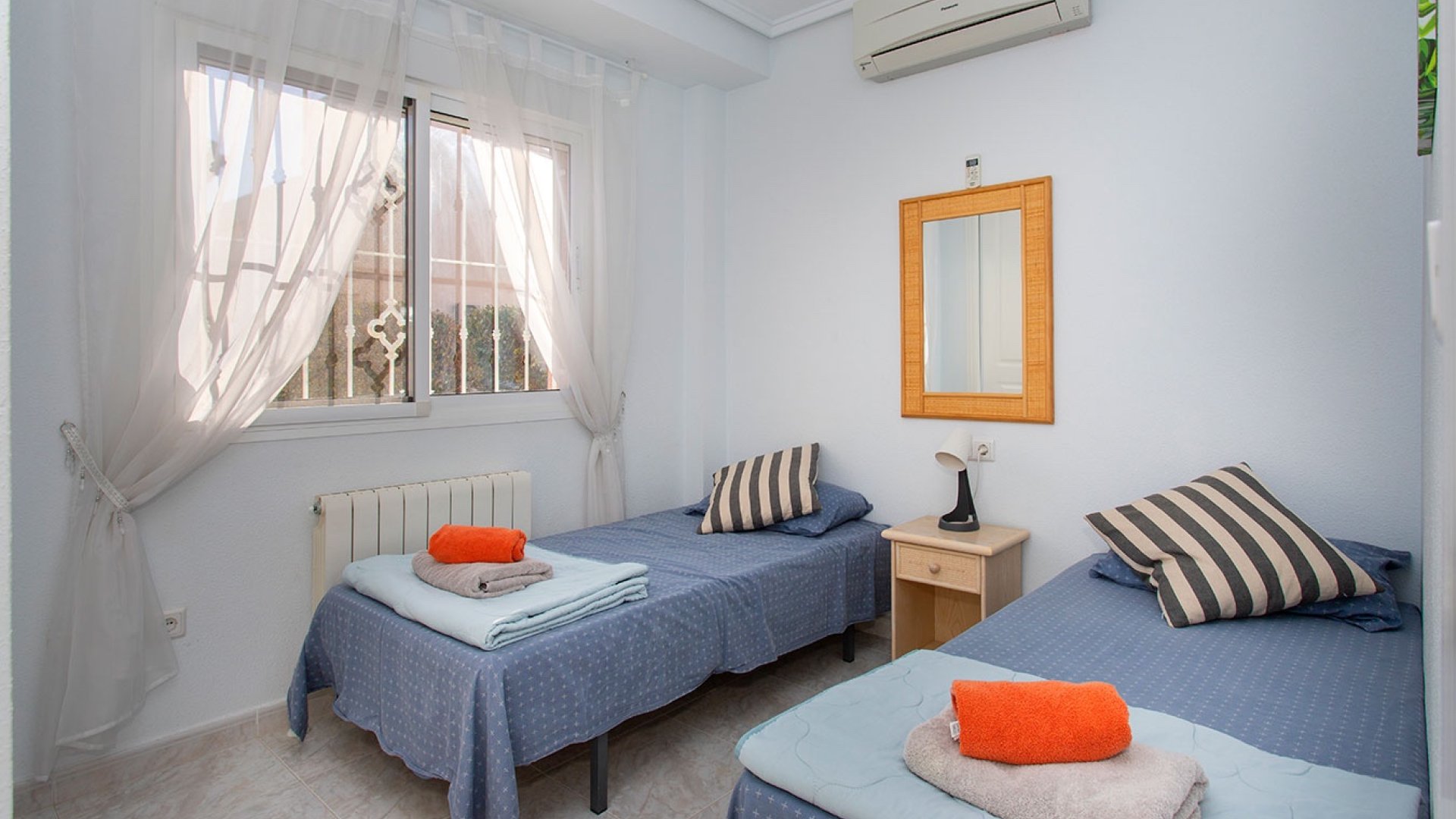 Reventa - Chalets -
Rojales - Pueblo