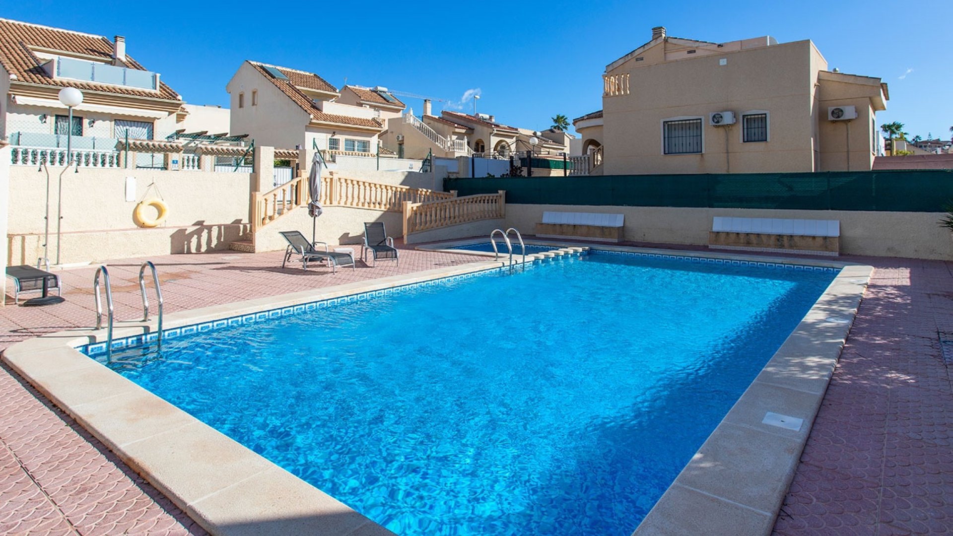 Reventa - Chalets -
Rojales - Pueblo