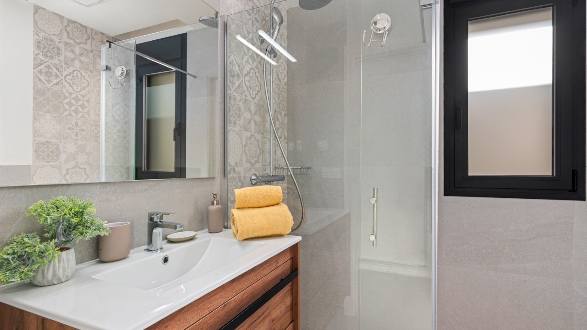 Reventa - Chalets -
San Fulgencio - La Marina