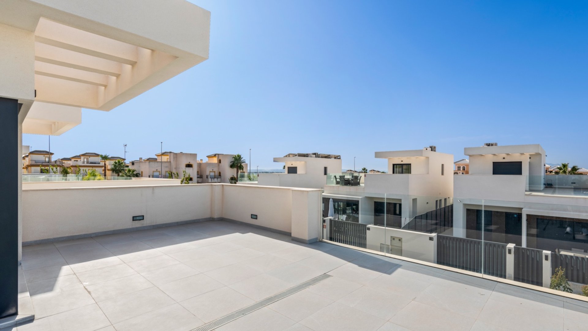 Reventa - Chalets -
San Fulgencio - La Marina