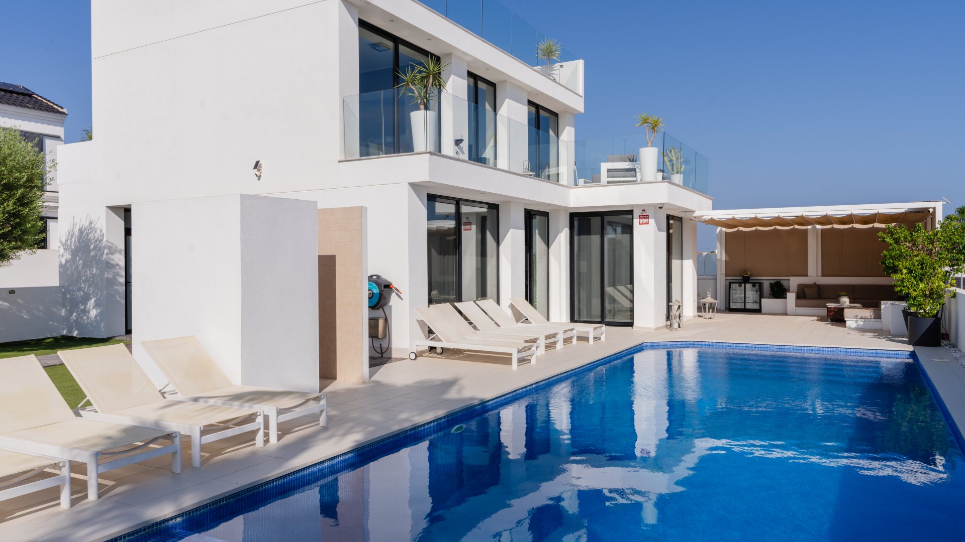 Reventa - Chalets -
San Fulgencio - La Marina