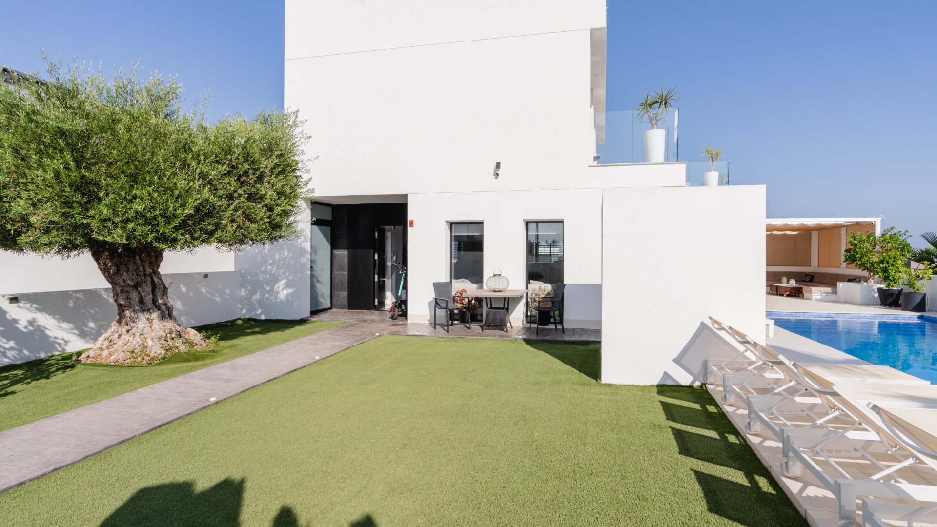 Reventa - Chalets -
San Fulgencio - La Marina