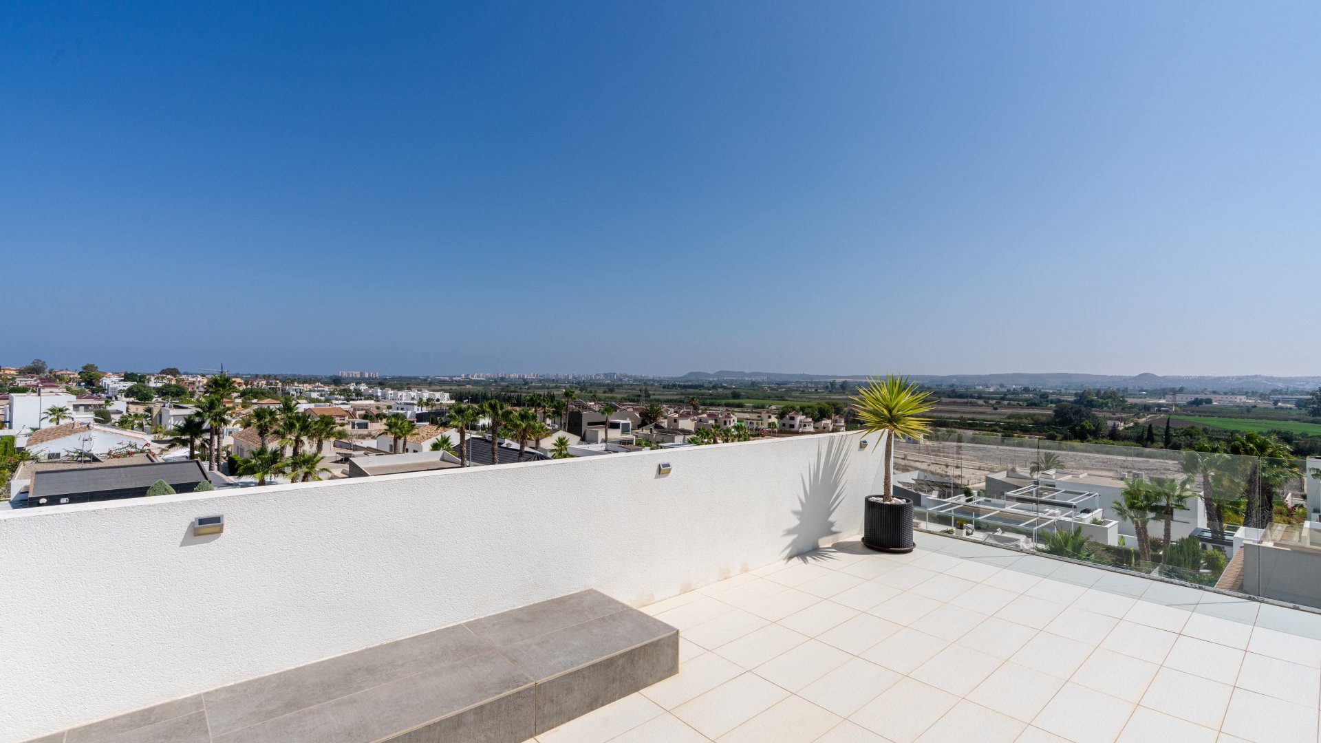 Reventa - Chalets -
San Fulgencio - La Marina