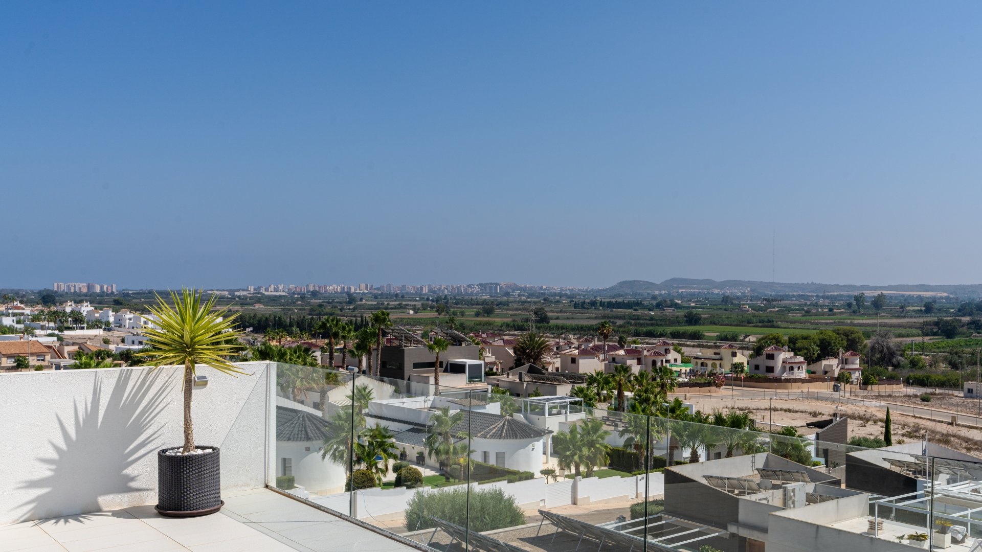 Reventa - Chalets -
San Fulgencio - La Marina
