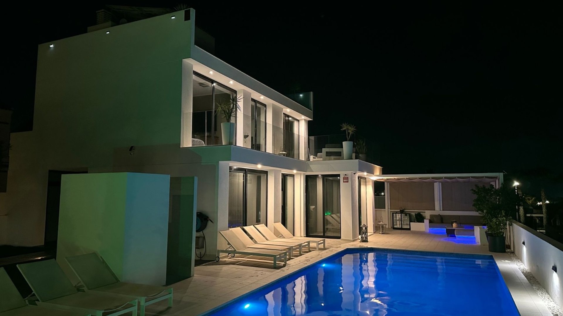 Reventa - Chalets -
San Fulgencio - La Marina