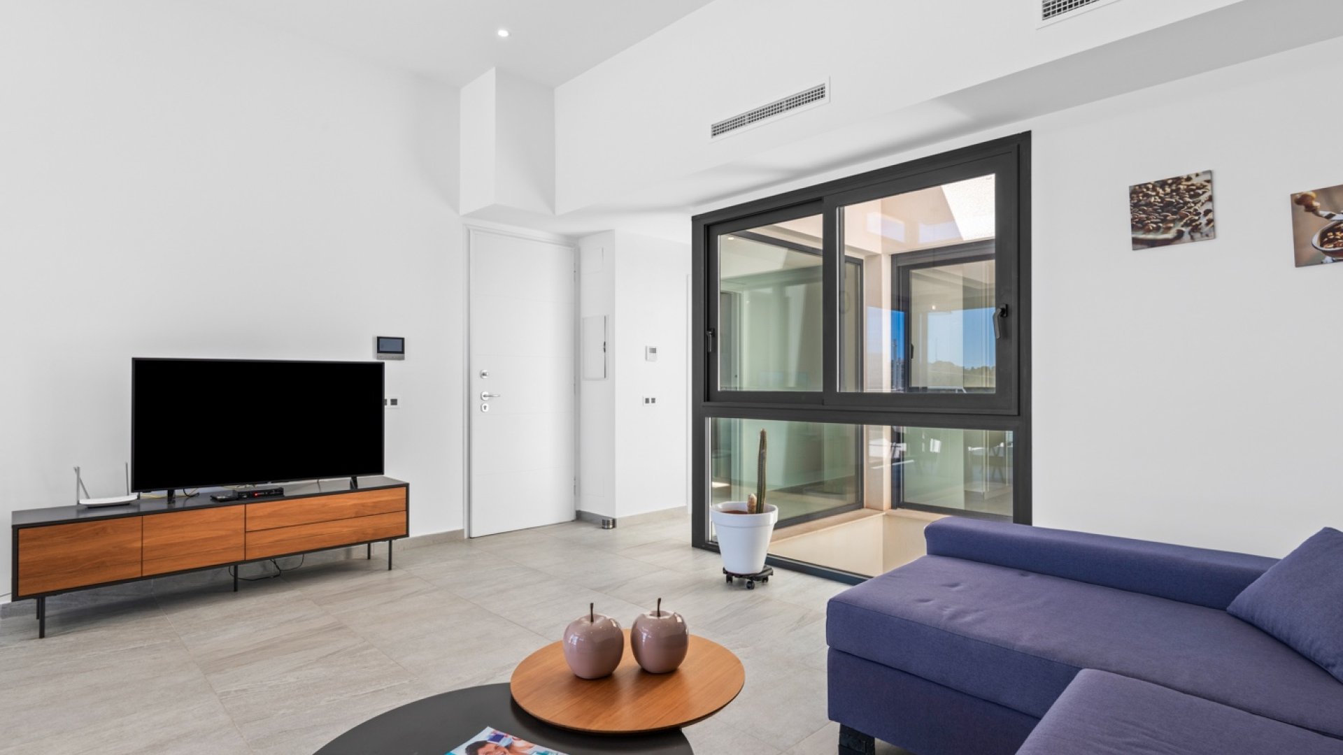 Reventa - Chalets -
San Miguel de Salinas - Costa Blanca South