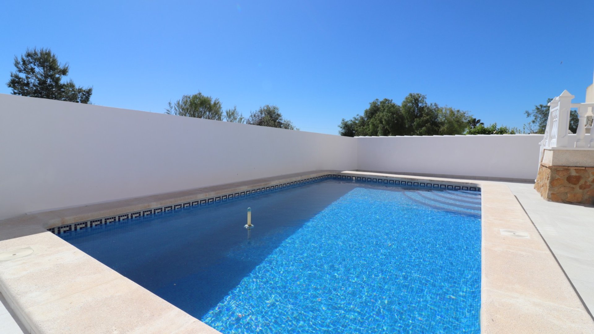 Reventa - Chalets -
San Miguel de Salinas - Lake View Mansions