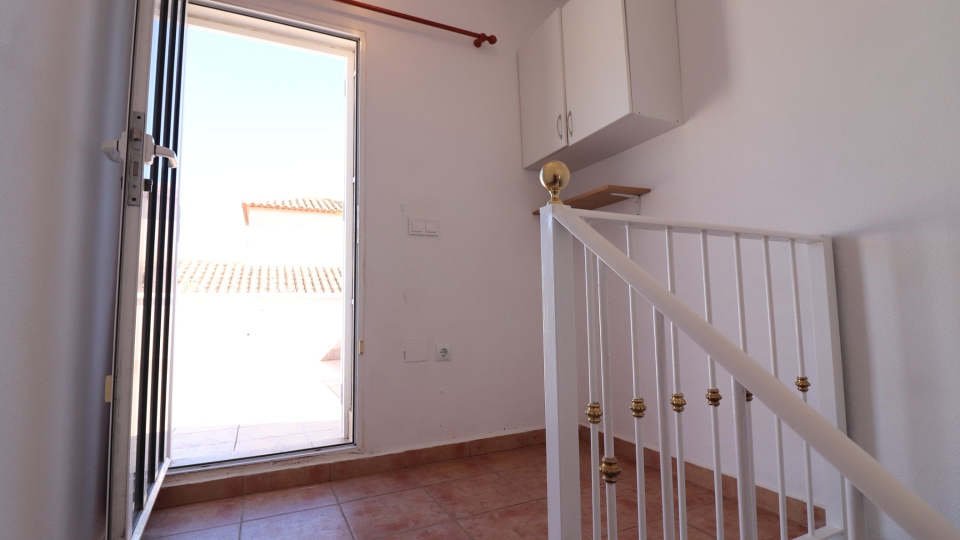 Reventa - Chalets -
San Miguel de Salinas - Lake View Mansions