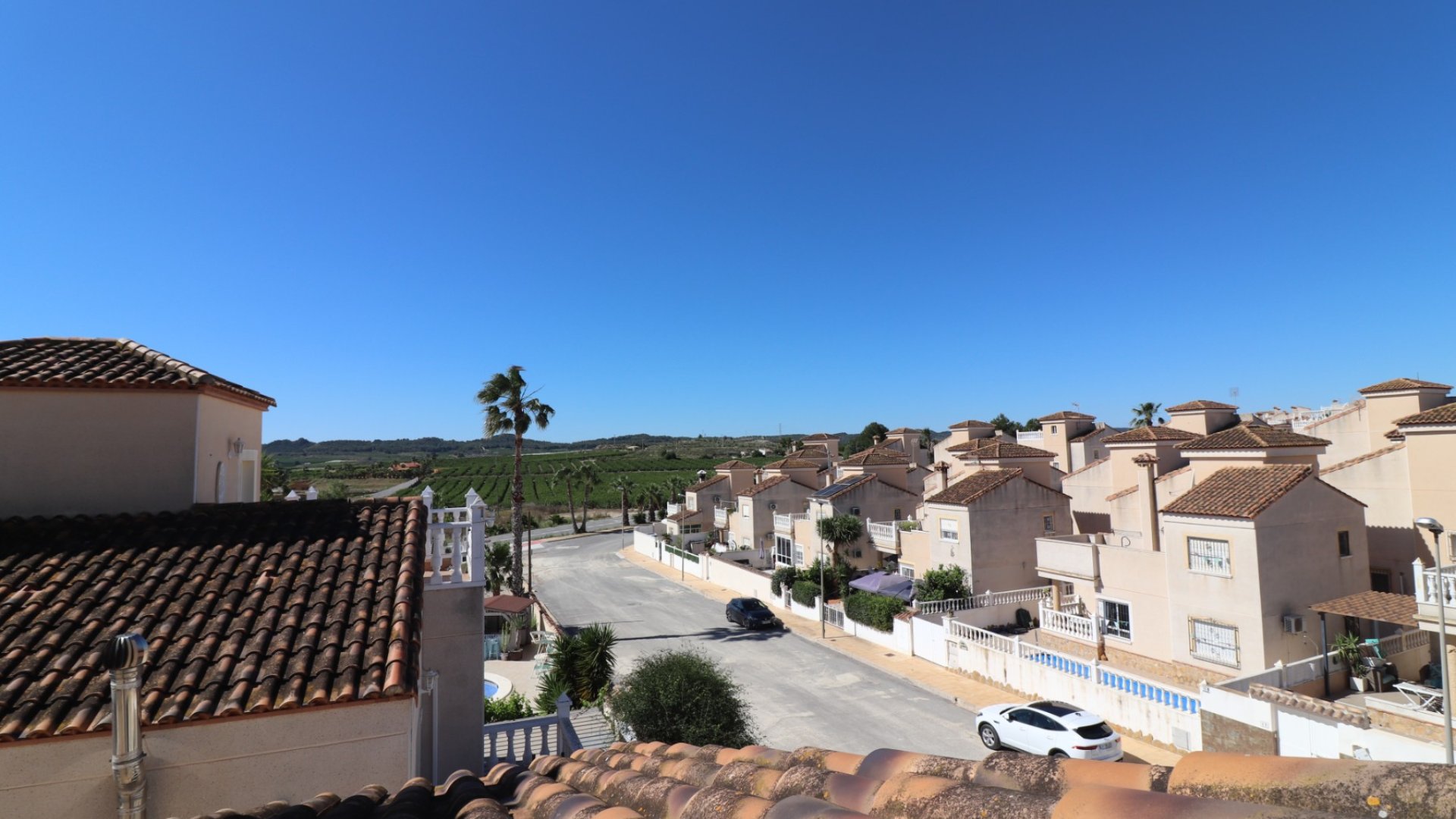 Reventa - Chalets -
San Miguel de Salinas - Lake View Mansions