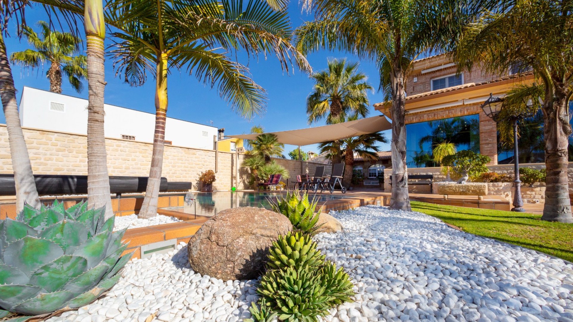 Reventa - Chalets -
San Vicente del Raspeig - Los Girasoles