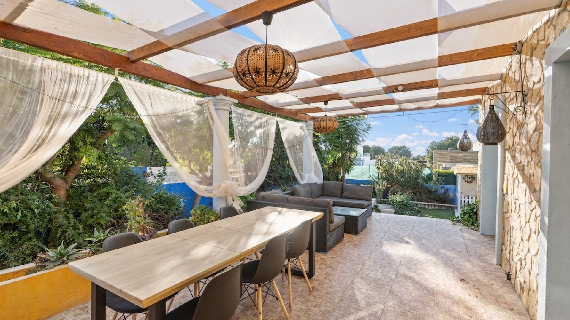 Reventa - Chalets -
Santa Pola - El Poble Llevanti