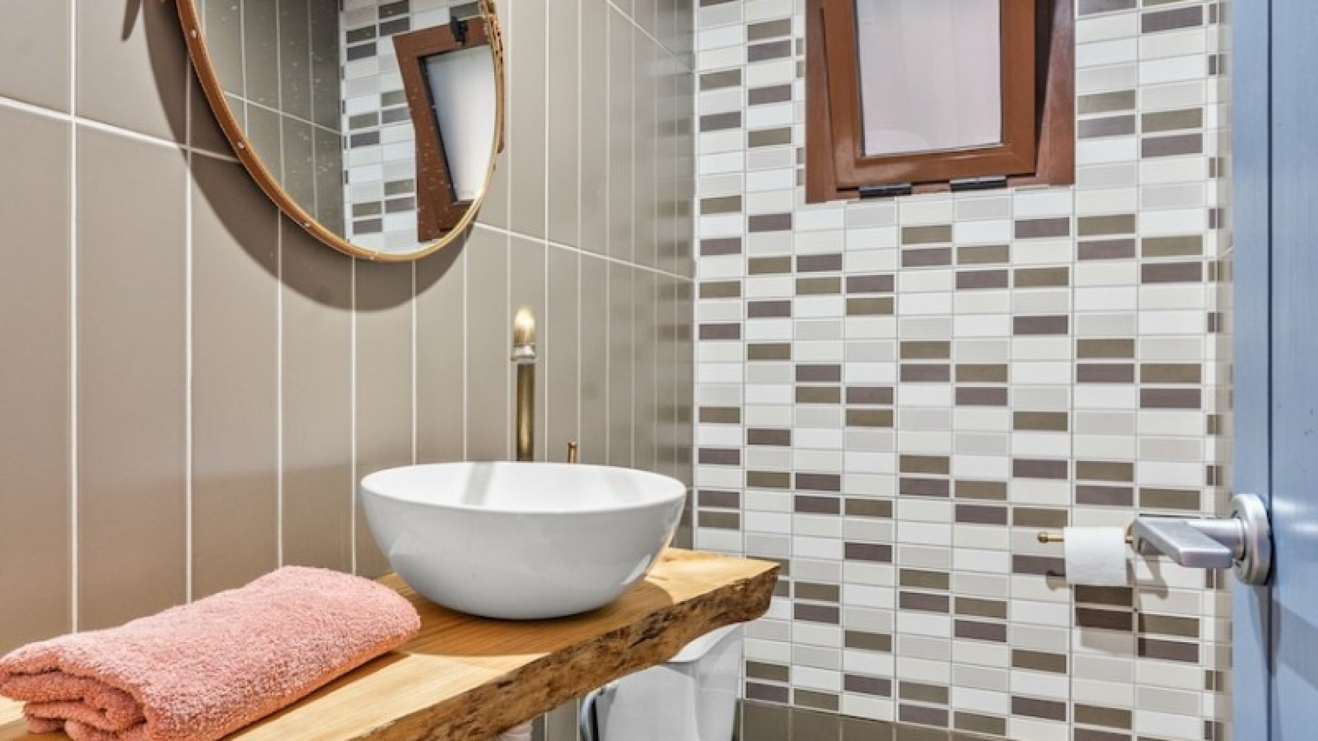 Reventa - Chalets -
Santa Pola - El Poble Llevanti