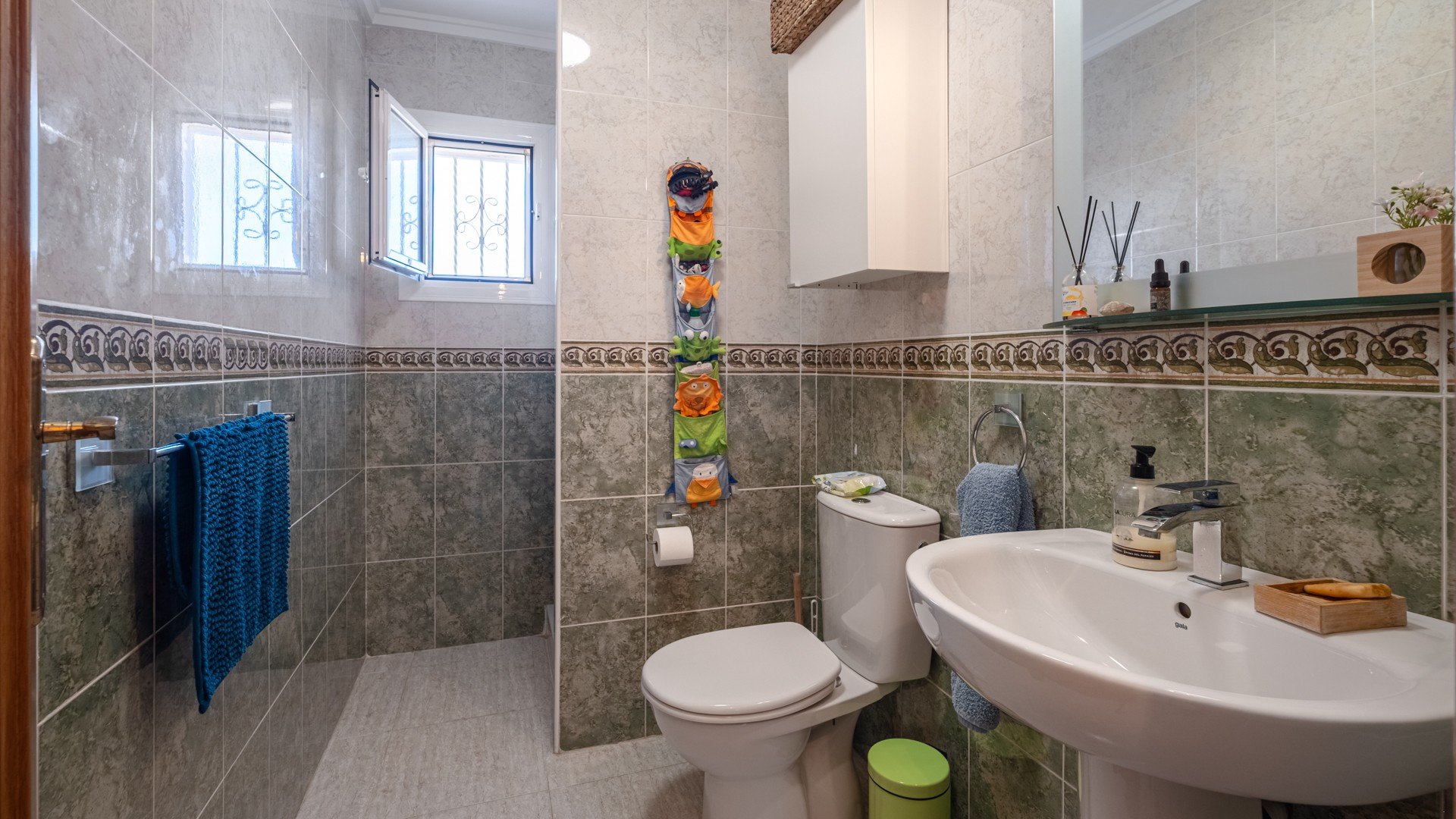 Reventa - Chalets -
Santa Pola - Gran Alacant