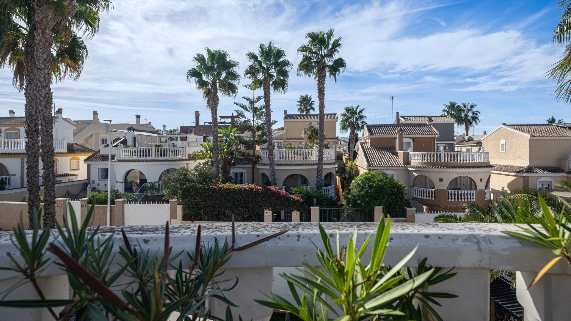 Reventa - Chalets -
Santa Pola - Gran Alacant