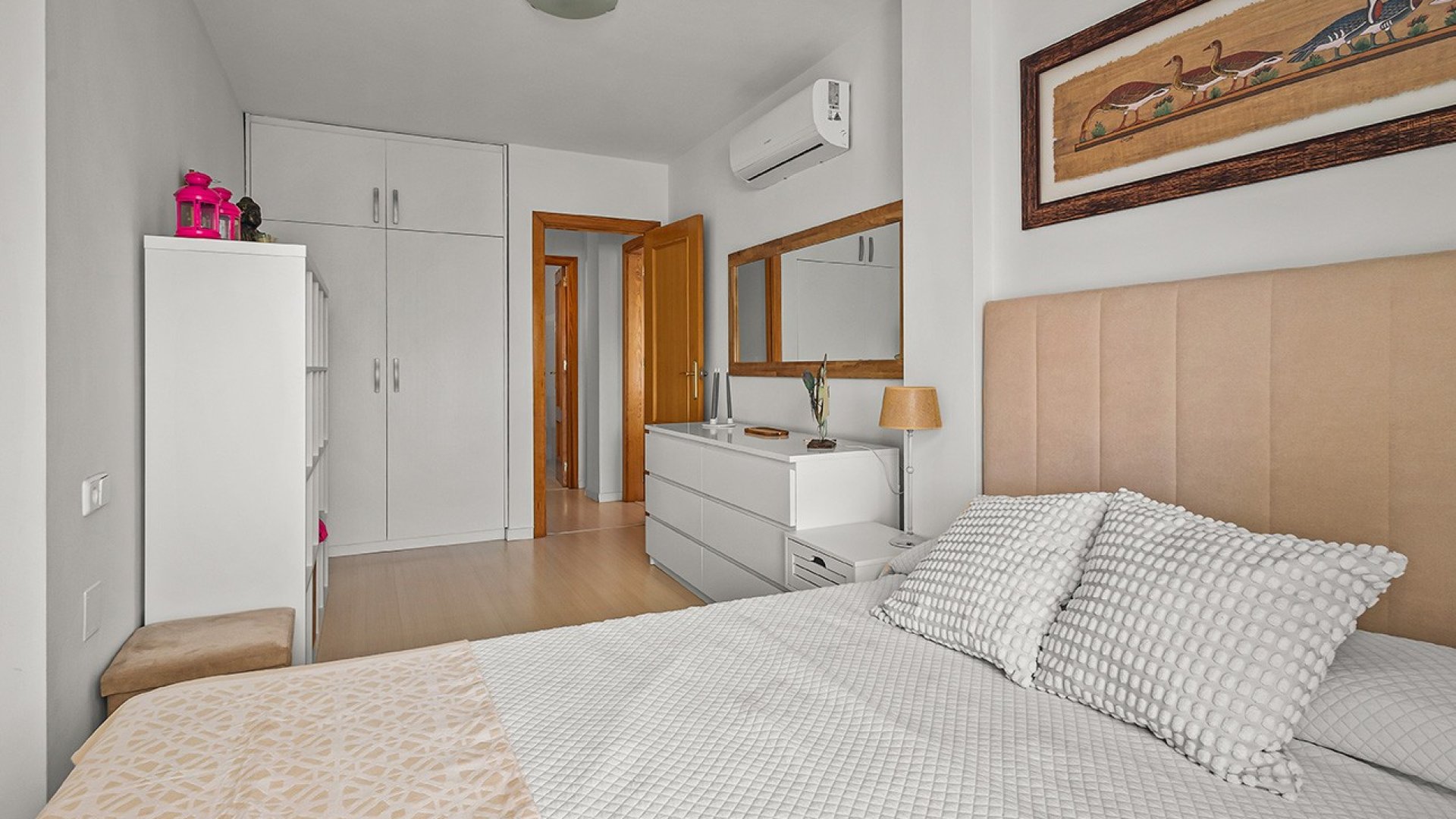 Reventa - Chalets -
Torre de la Horadada - Pueblo Latino